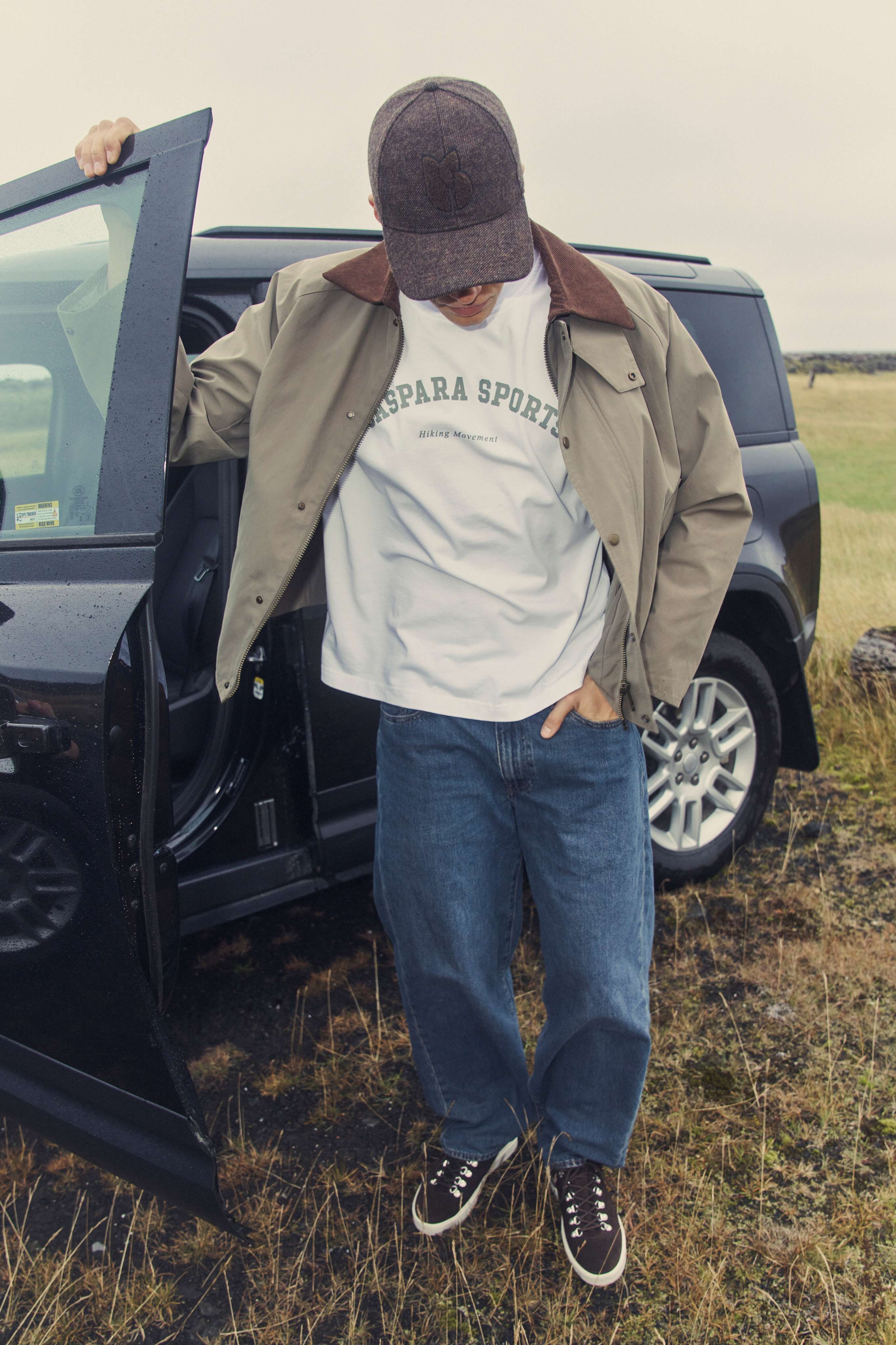 M. CS Tee - White w. olive